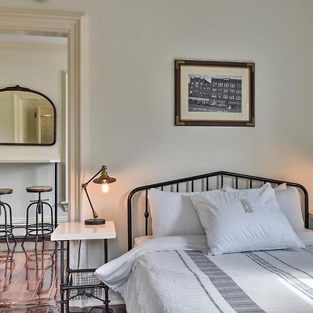Отель The Burrell House Кин Экстерьер фото